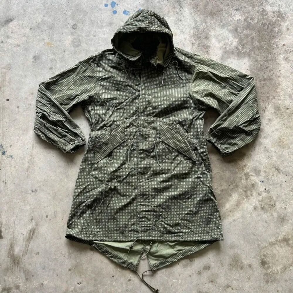 Vintage 80s Military Night Desert Camouflage Fishtail Parka Jacket Size Medium